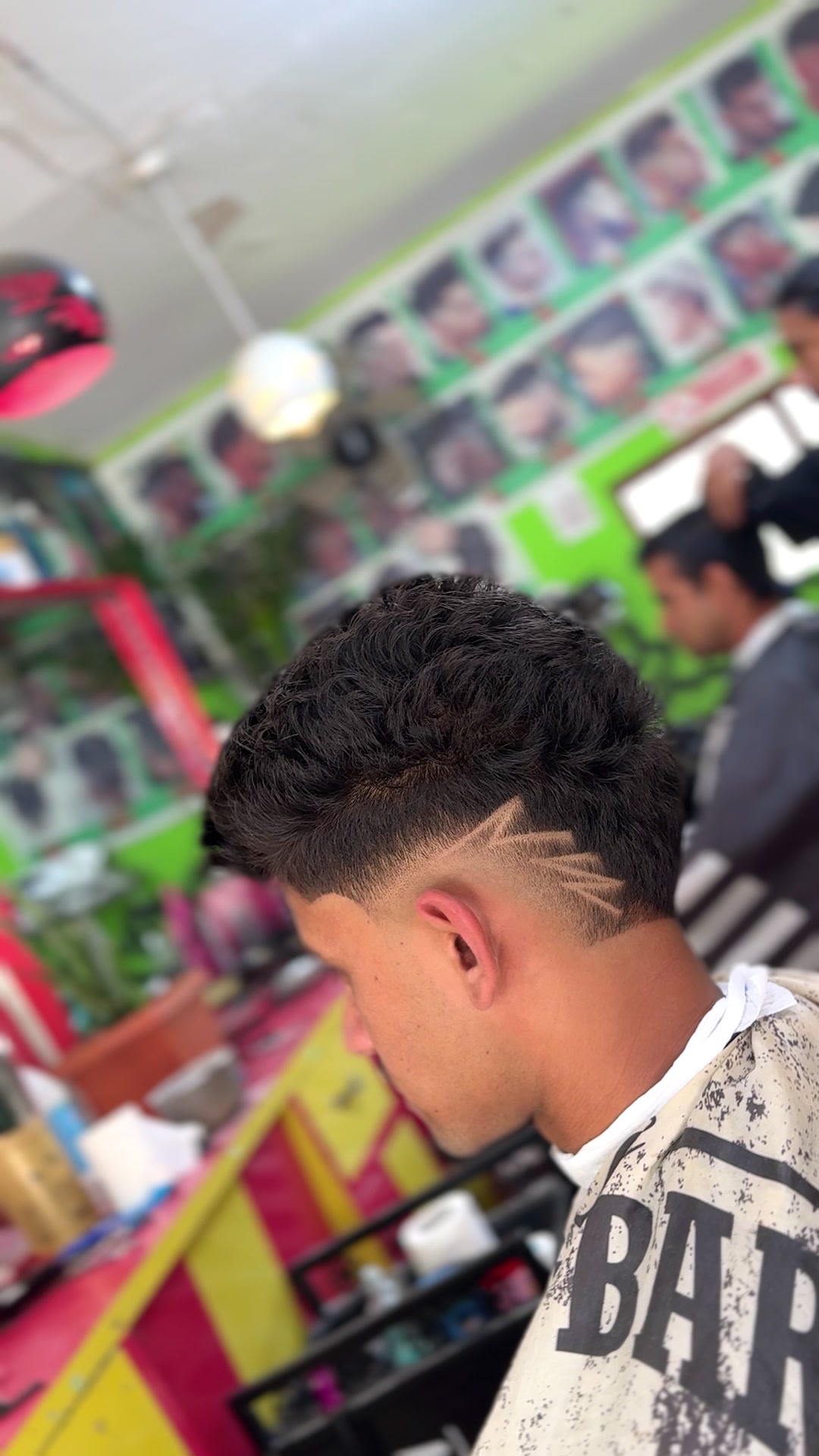 @gwaltar shyam vai hair cutting