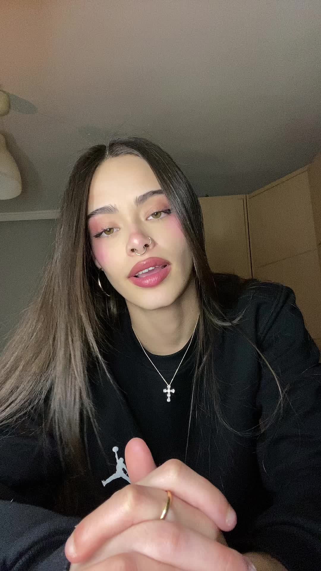 @Lariwiis
