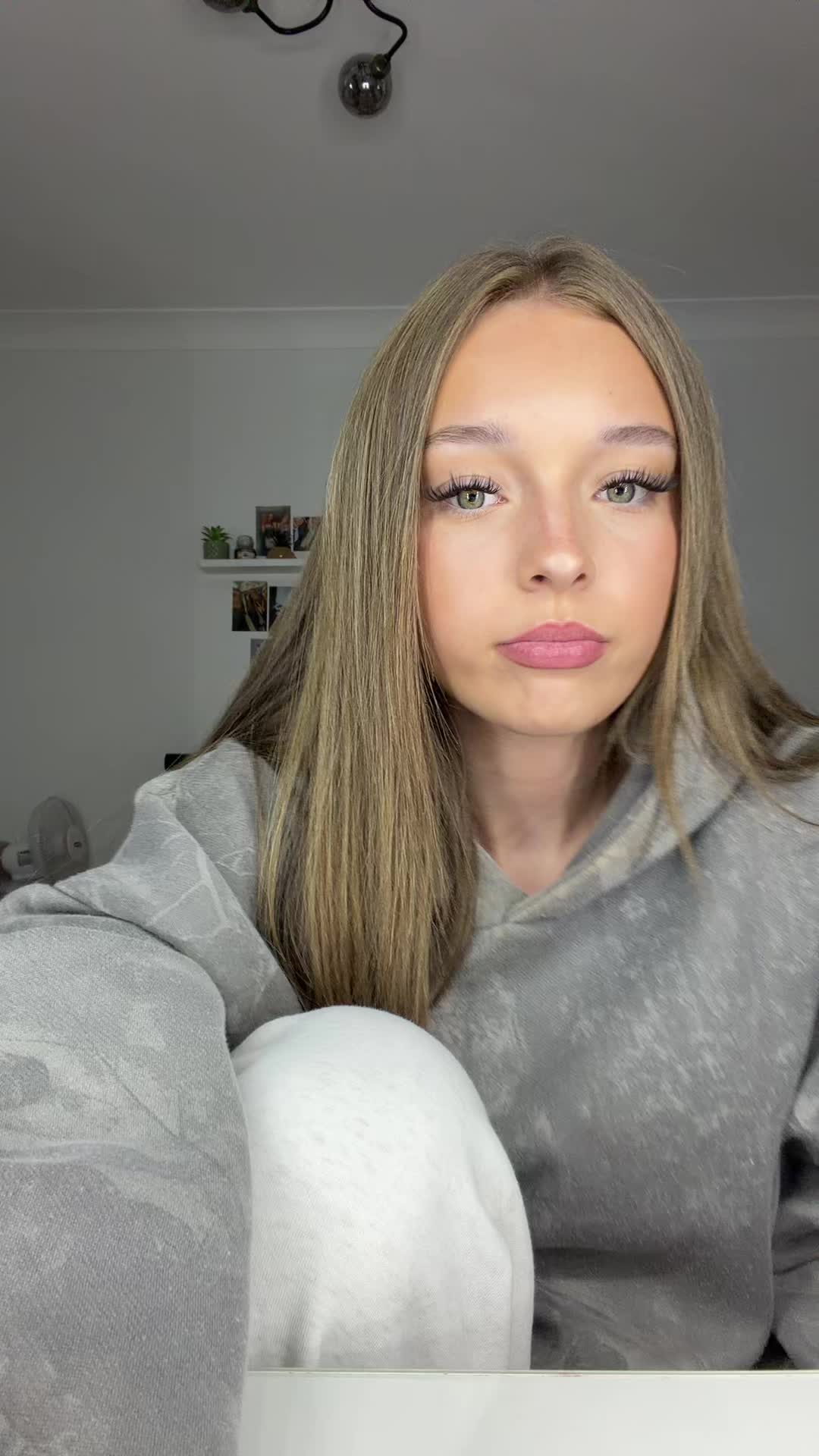 @⃟