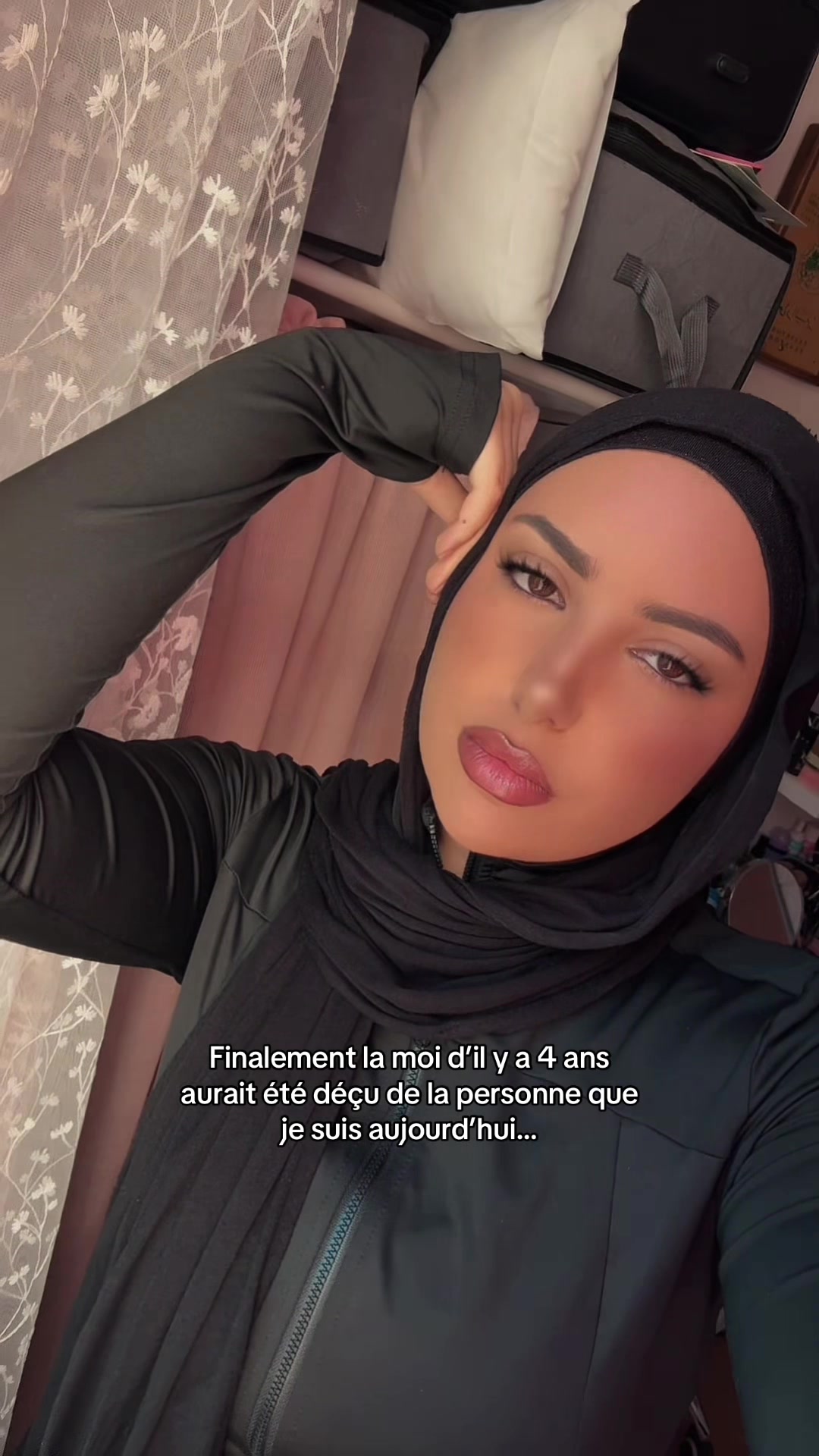 @أنيا بن