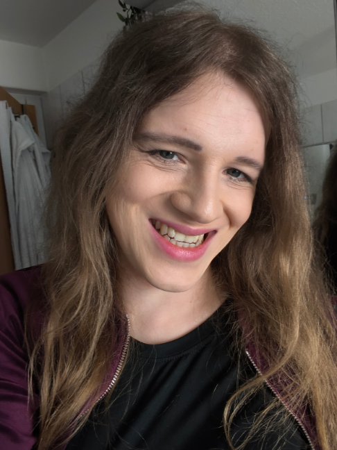 @Laurababyemily