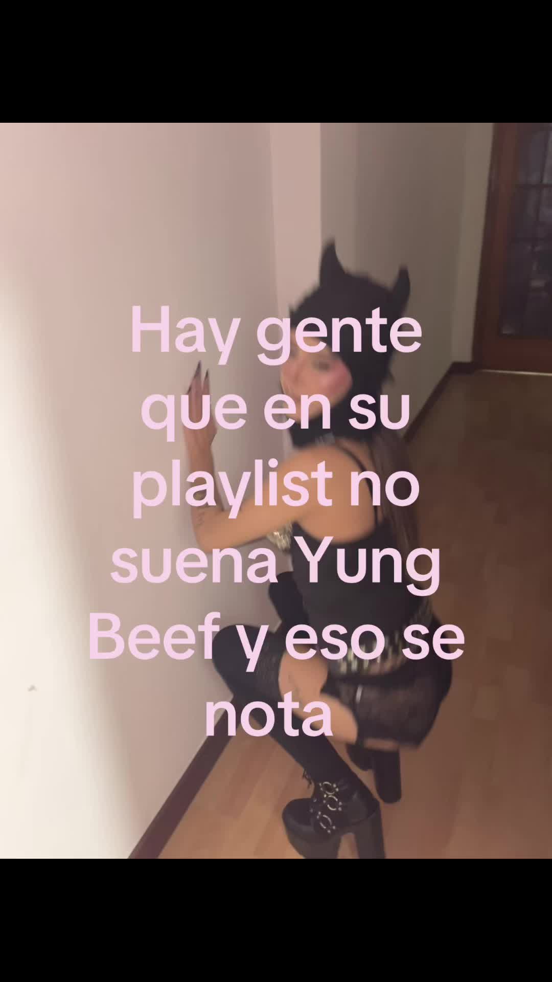 @Lahoeee