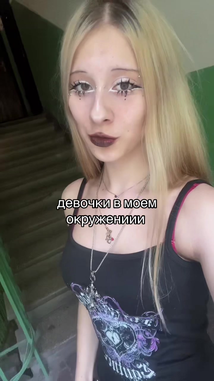 @bloody.kitty