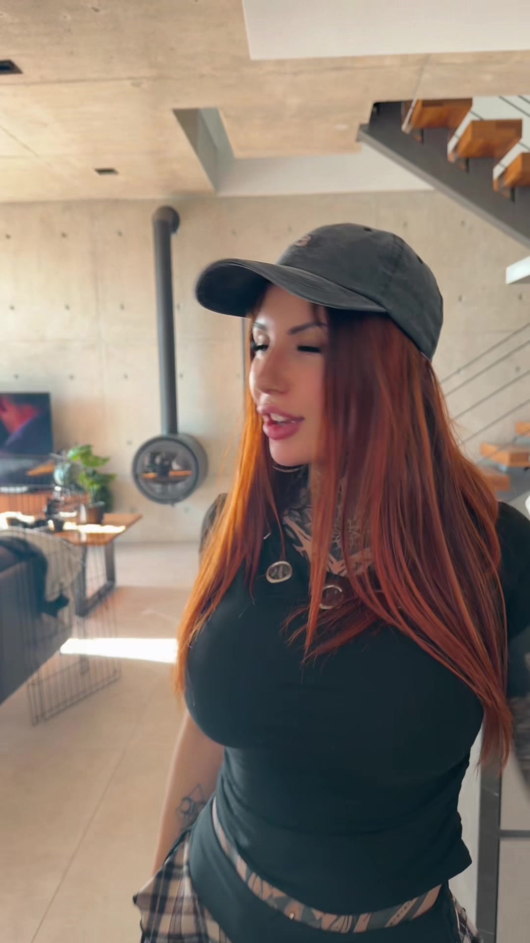 @lindamonika