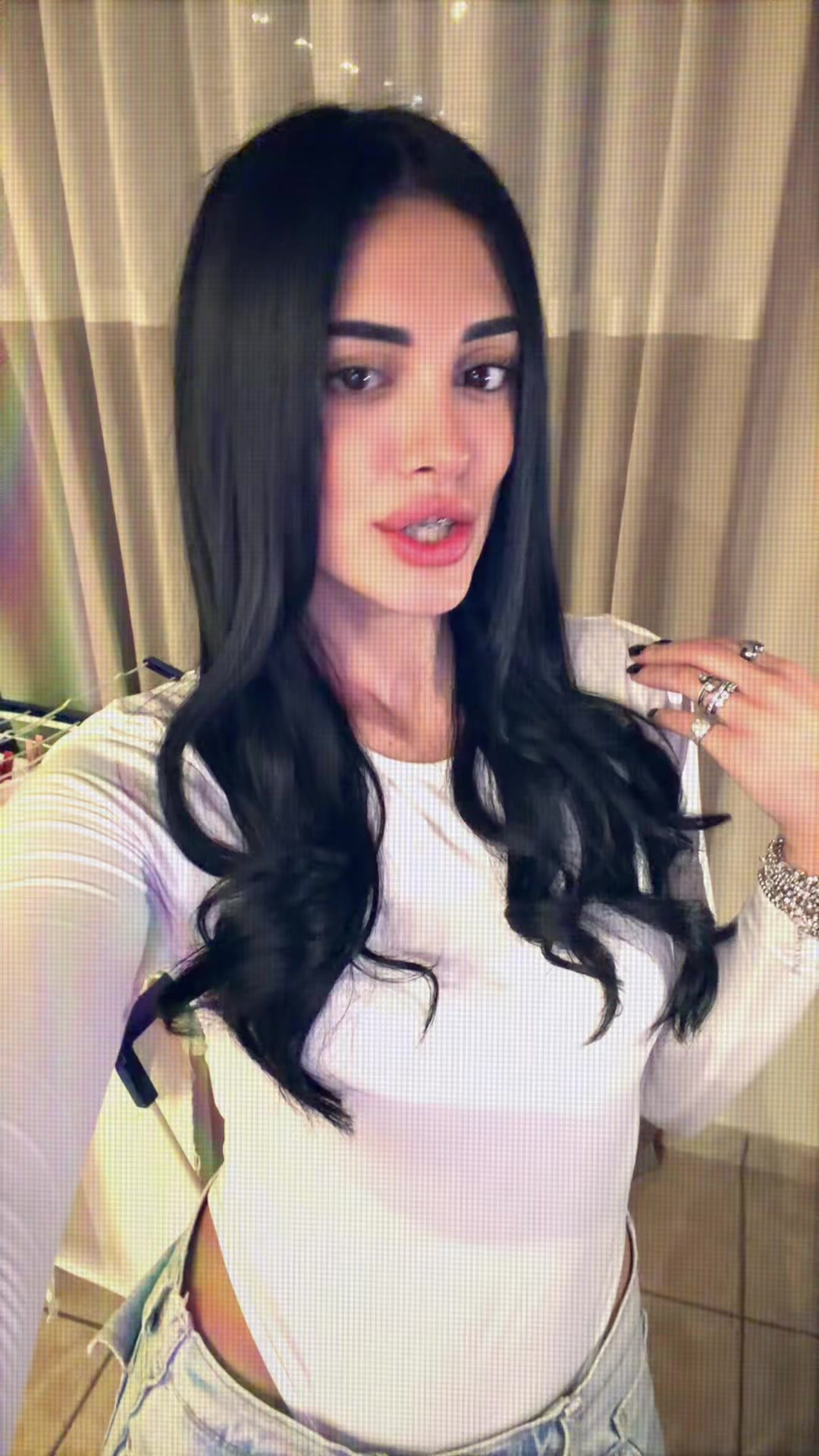@LAURA🦋