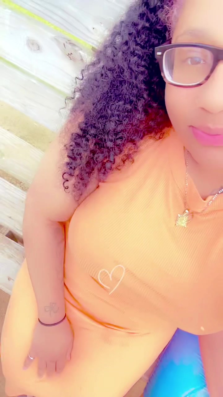 @prettyJuggz