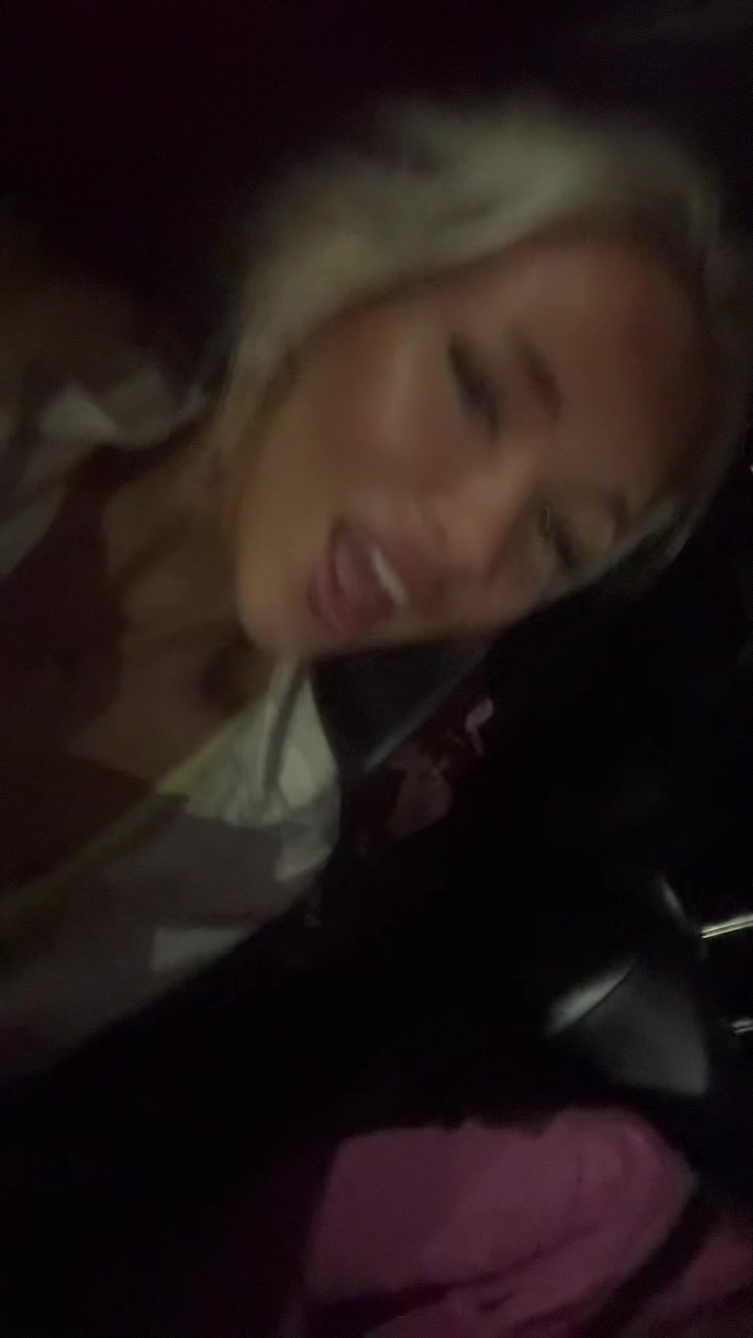 @Chlobo