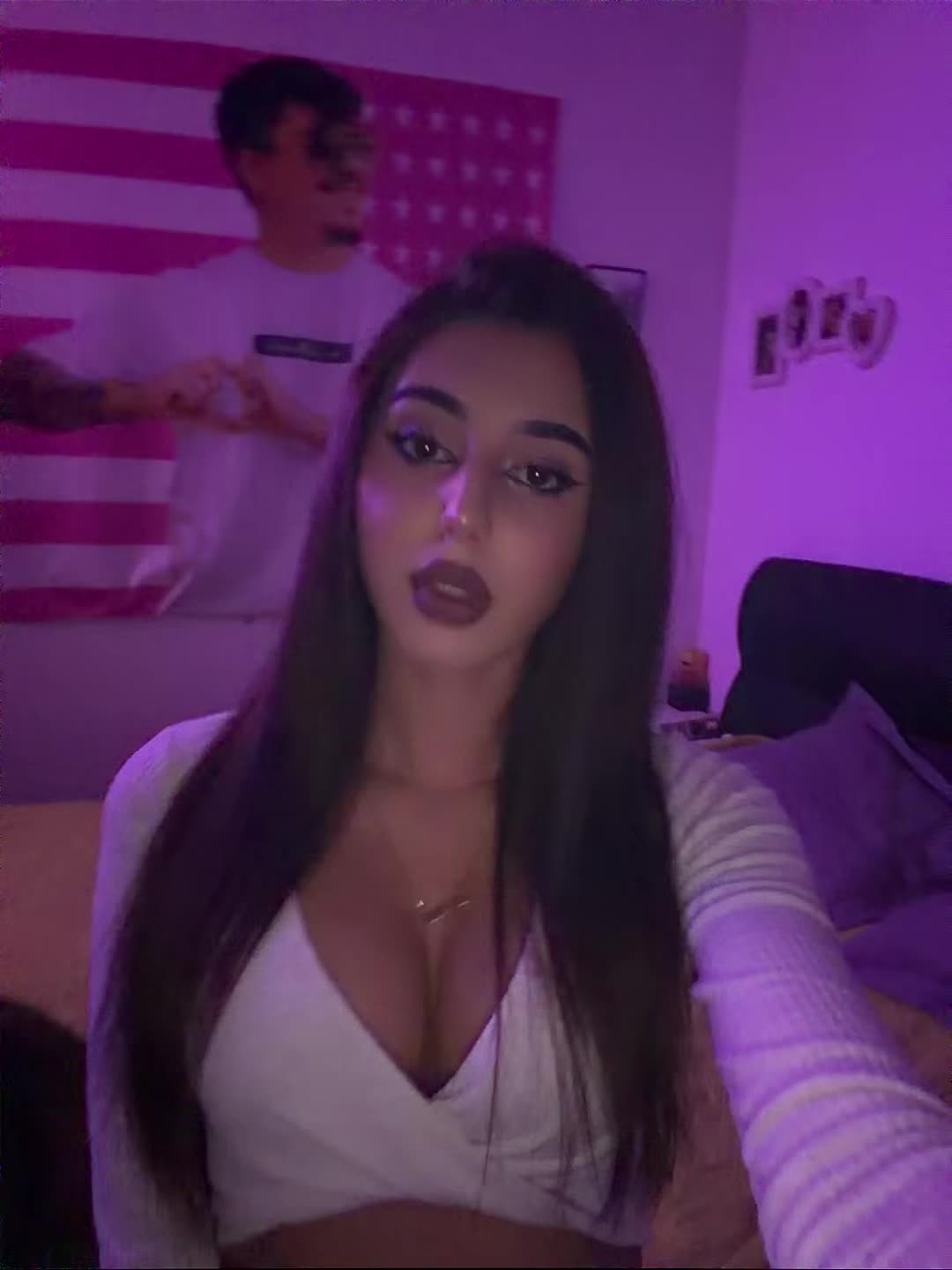 @𝐿🤍