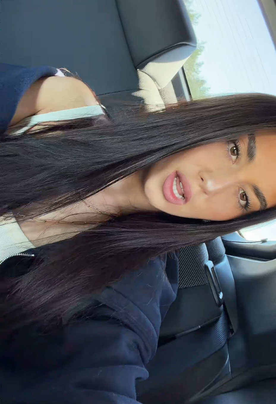 @Cloé๐๐๐๐
