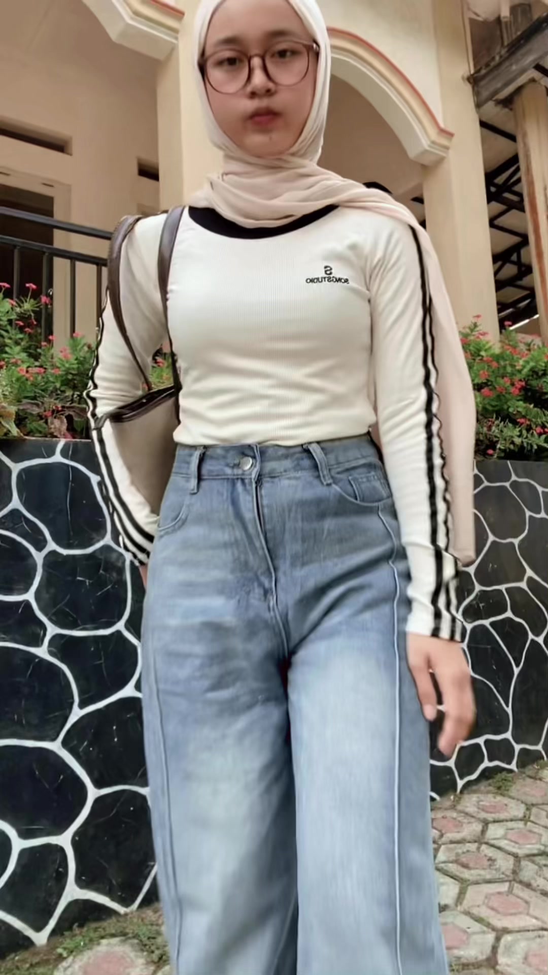 @𝘧𝘳𝘭𝘺𝘯𝘯𝘢.☘︎ ݁˖
