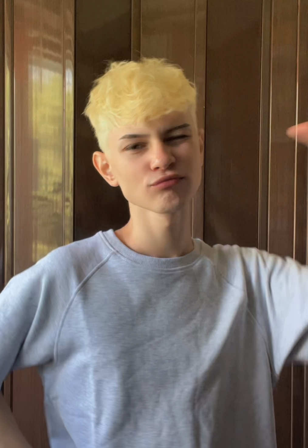 @denniukk