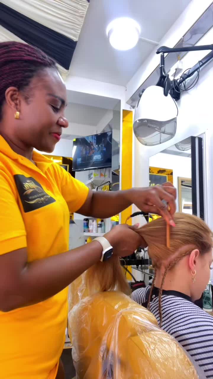@Hajira hair