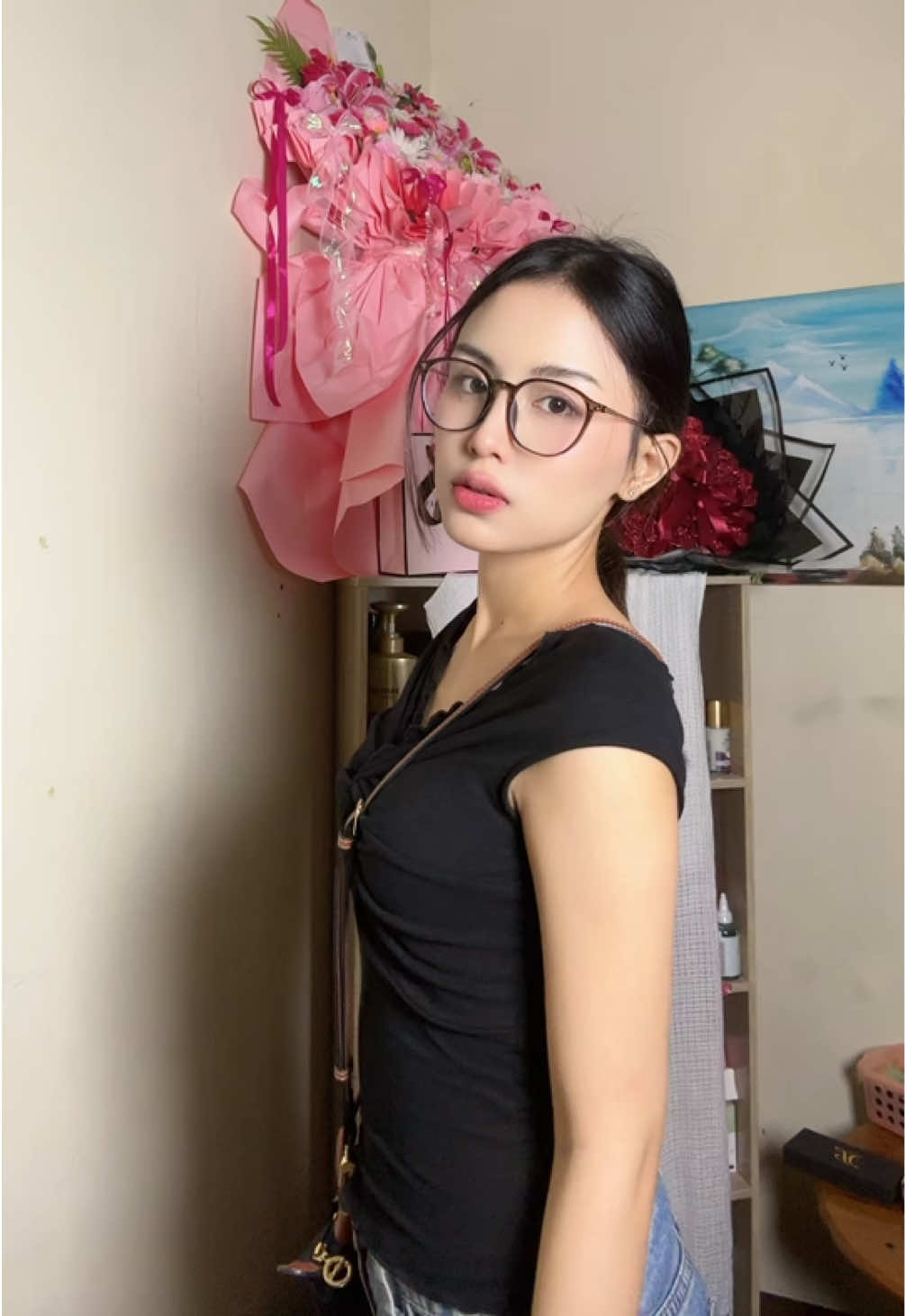 @Hi, ini vani