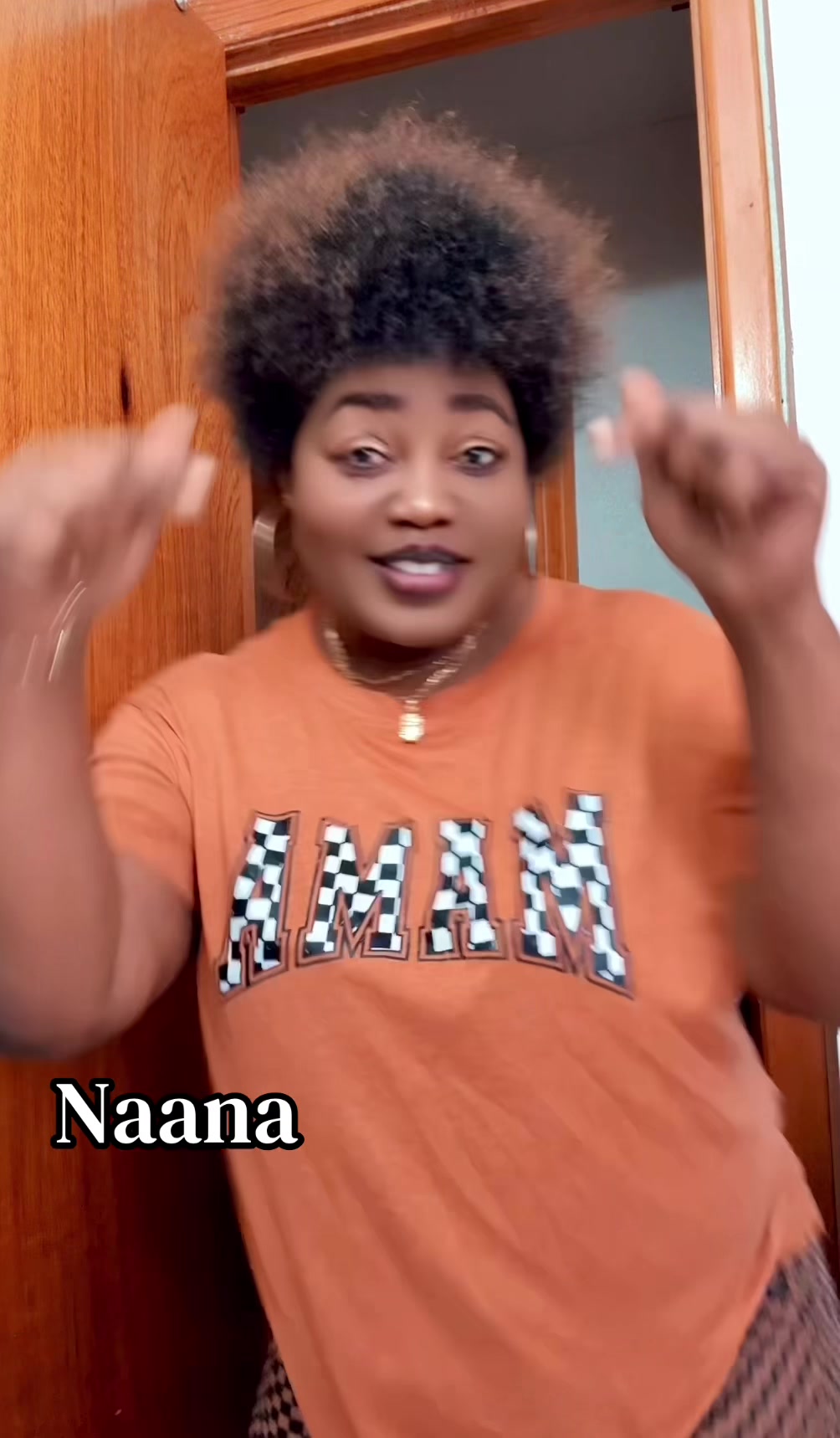 @naana