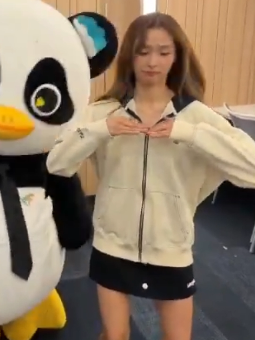 @0100