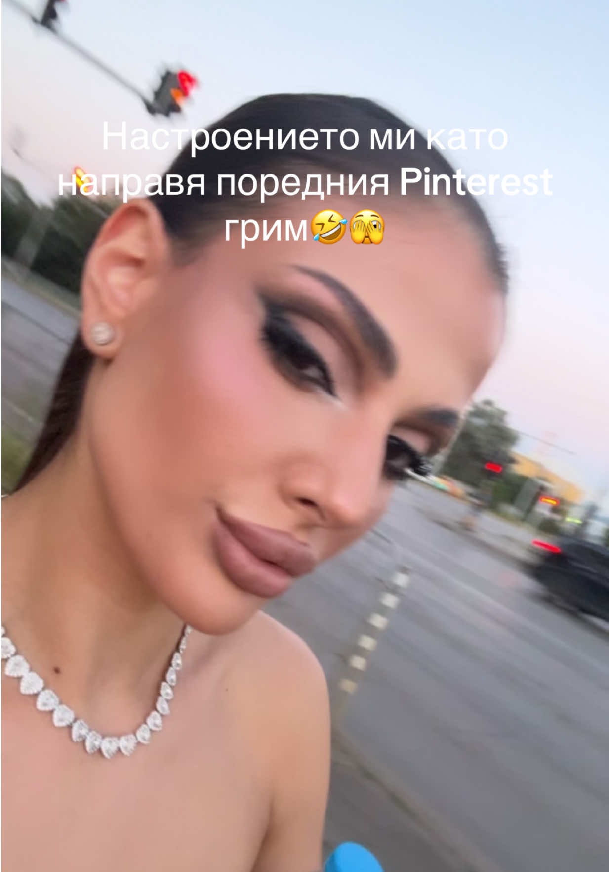 @Raya Petrova | Makeup Artist