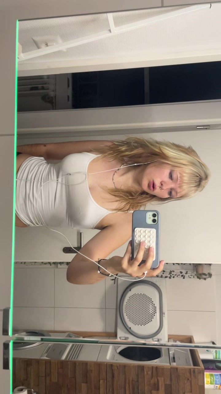 @Laurinesspamacc