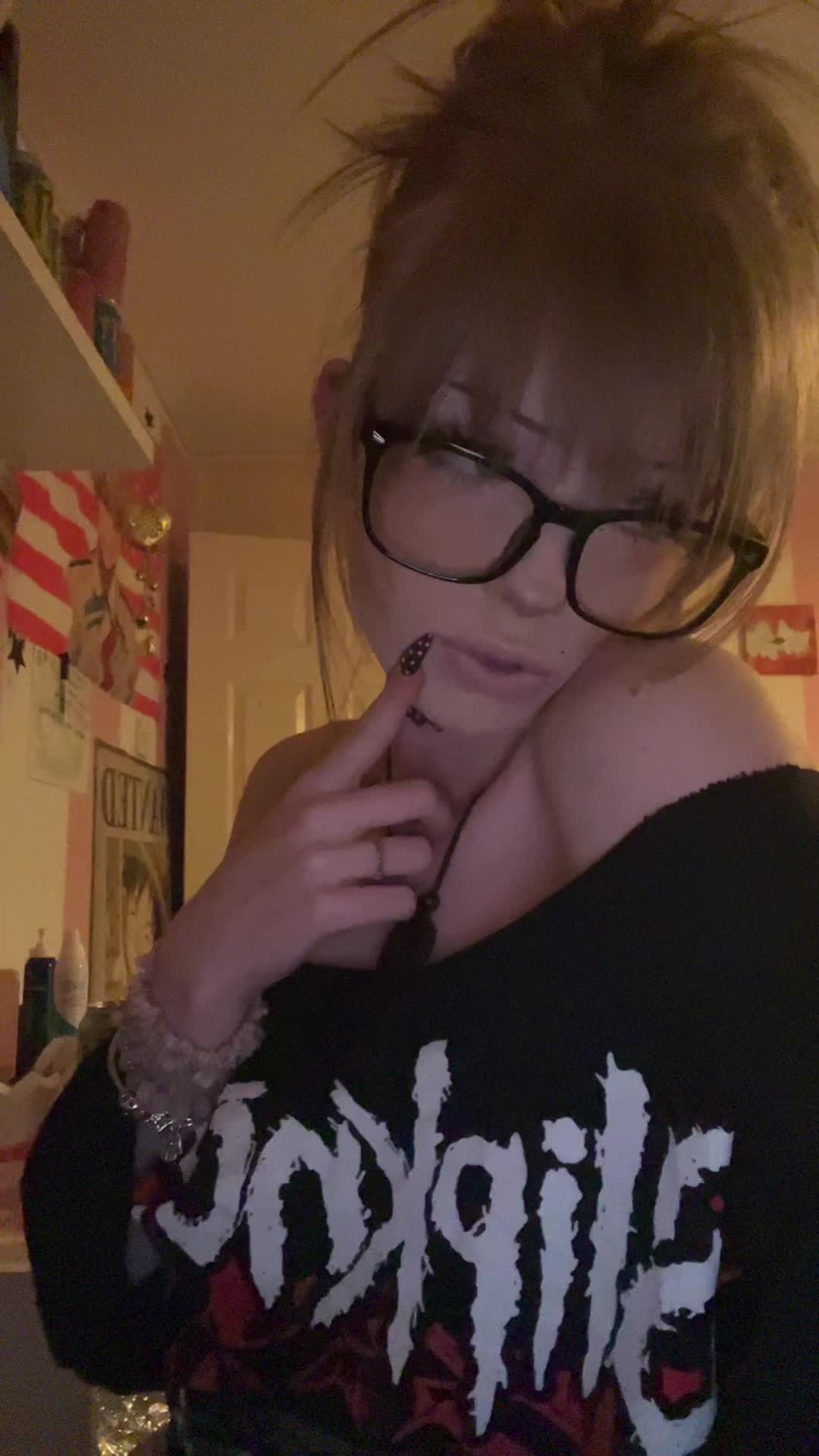@🤓