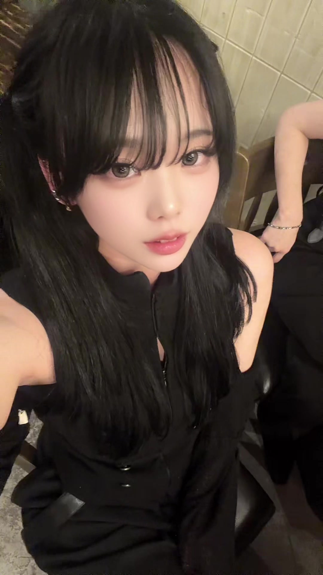 @らな