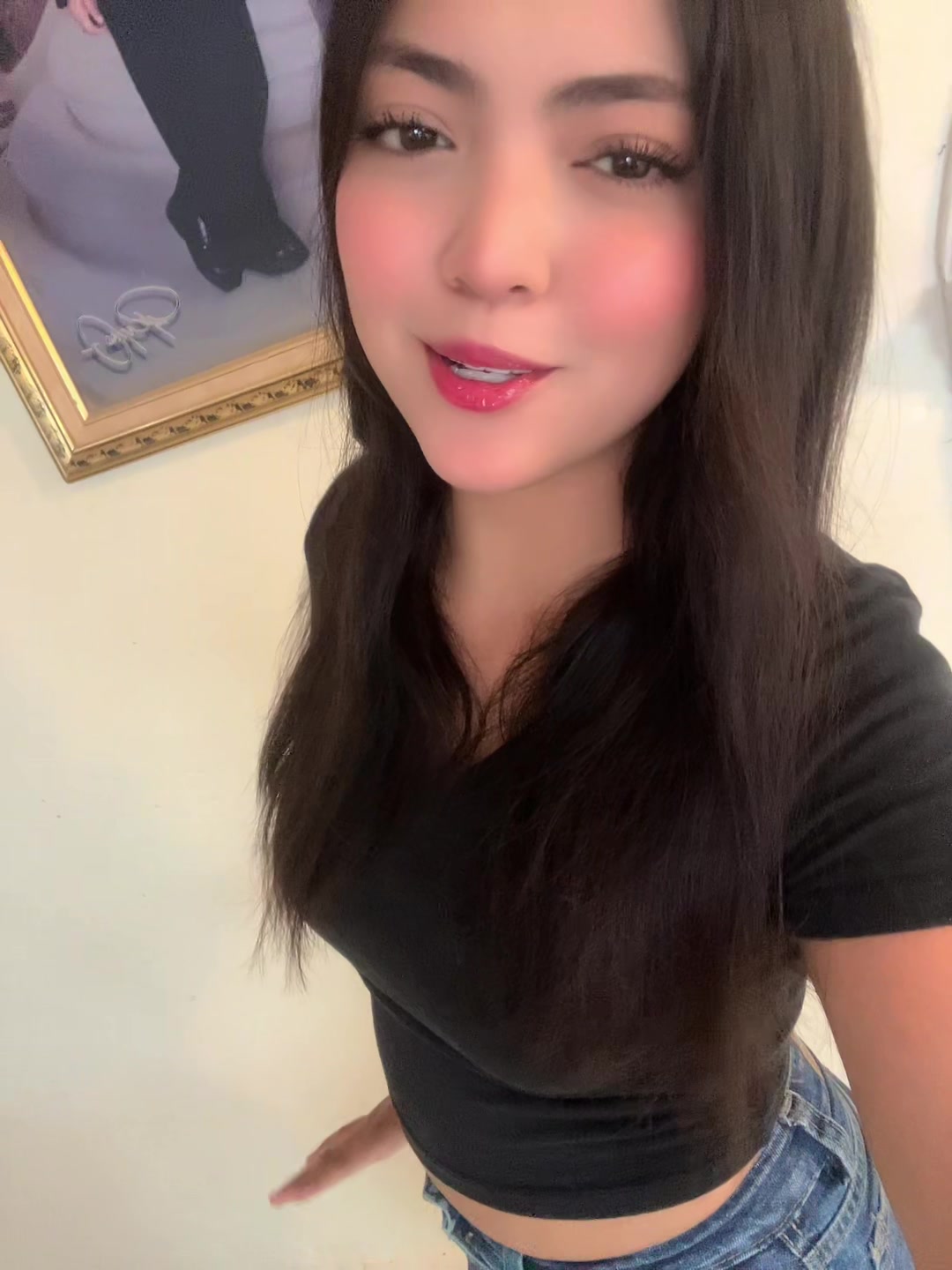 @x_naily