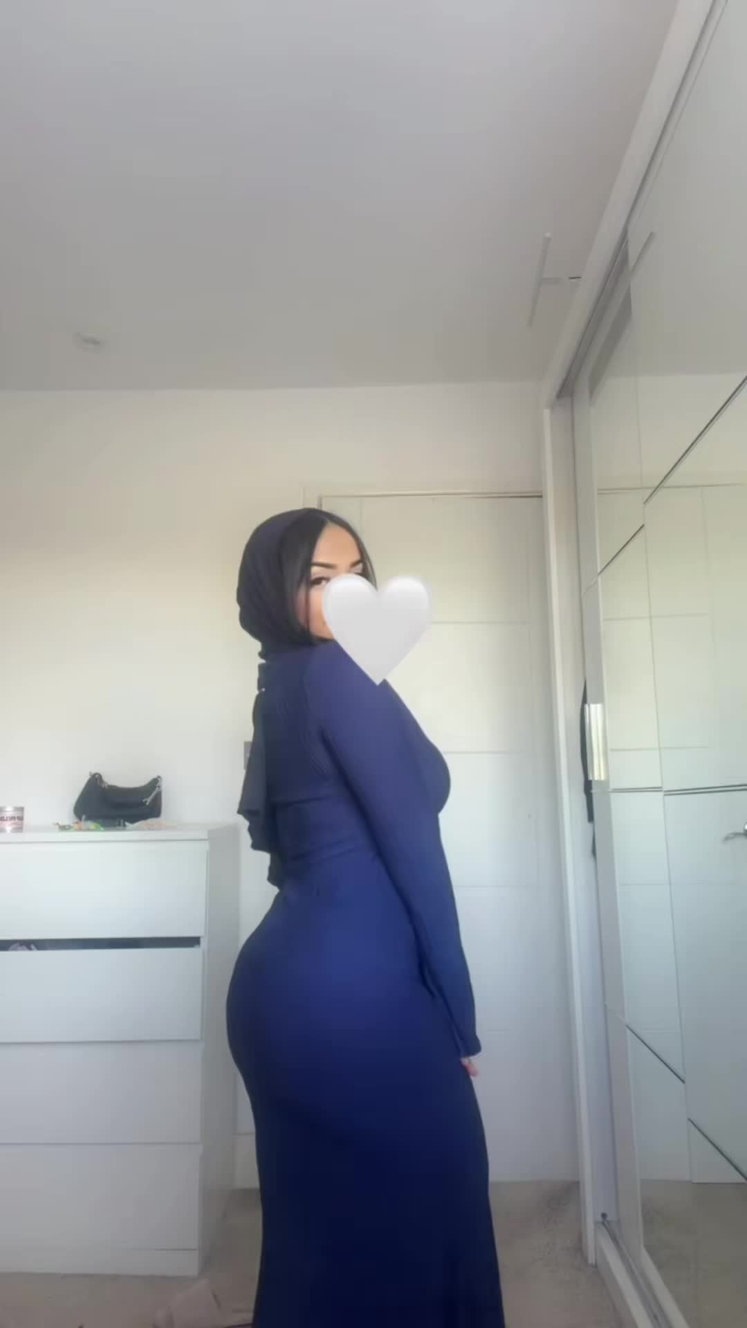 @HijabiStrokers.🤐