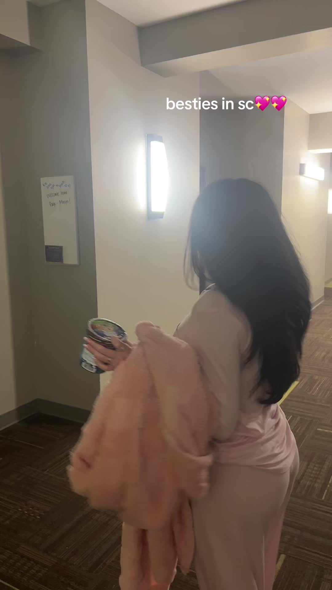 @Bella