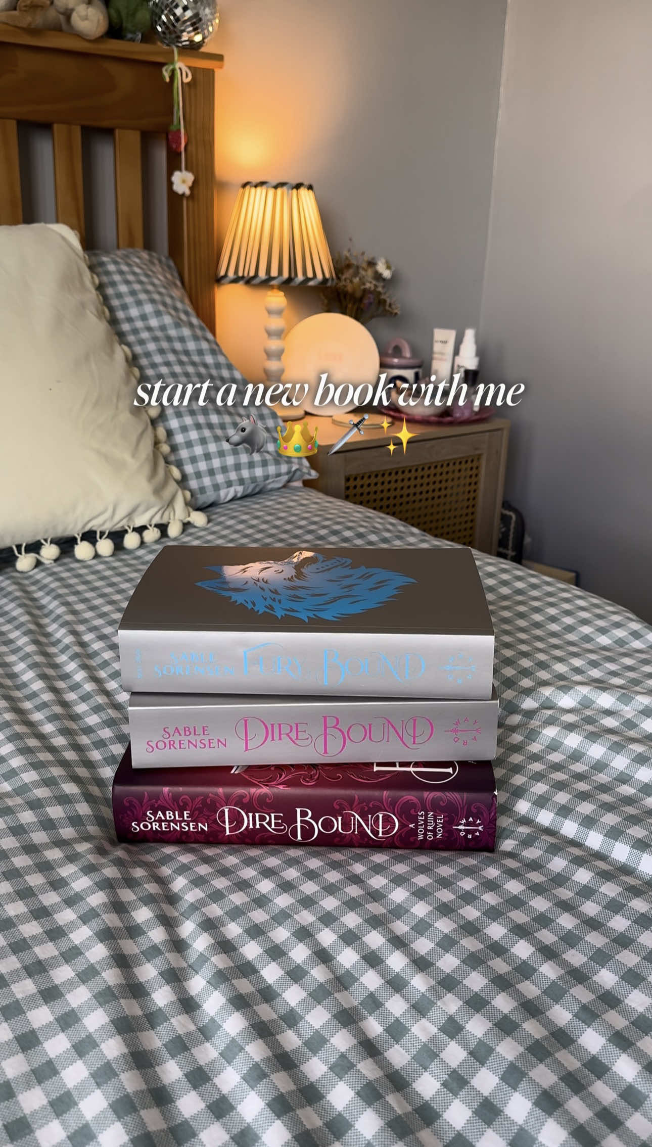 @charlotte 📖🧚&zwj;♀️✨