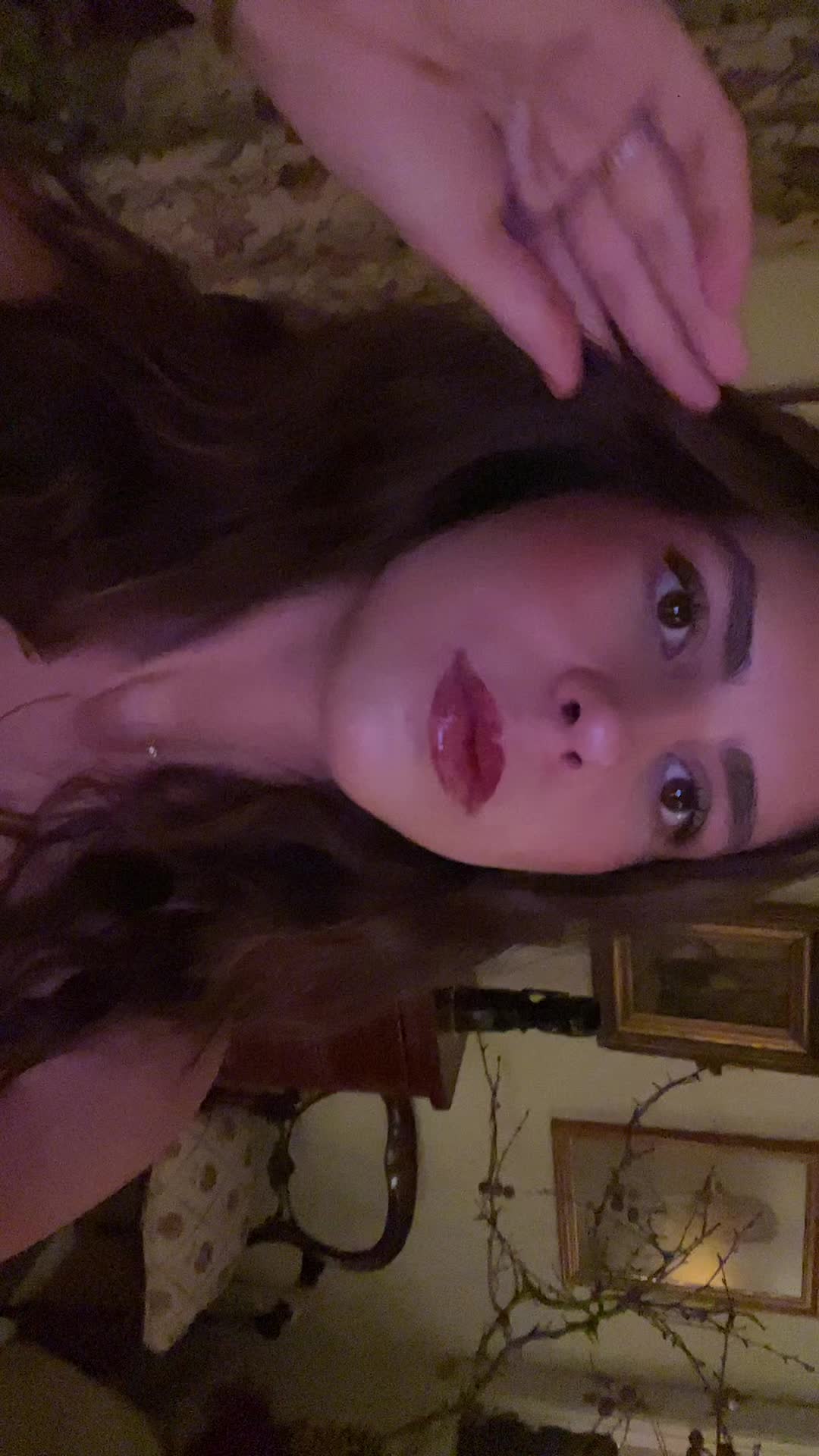 @Lara