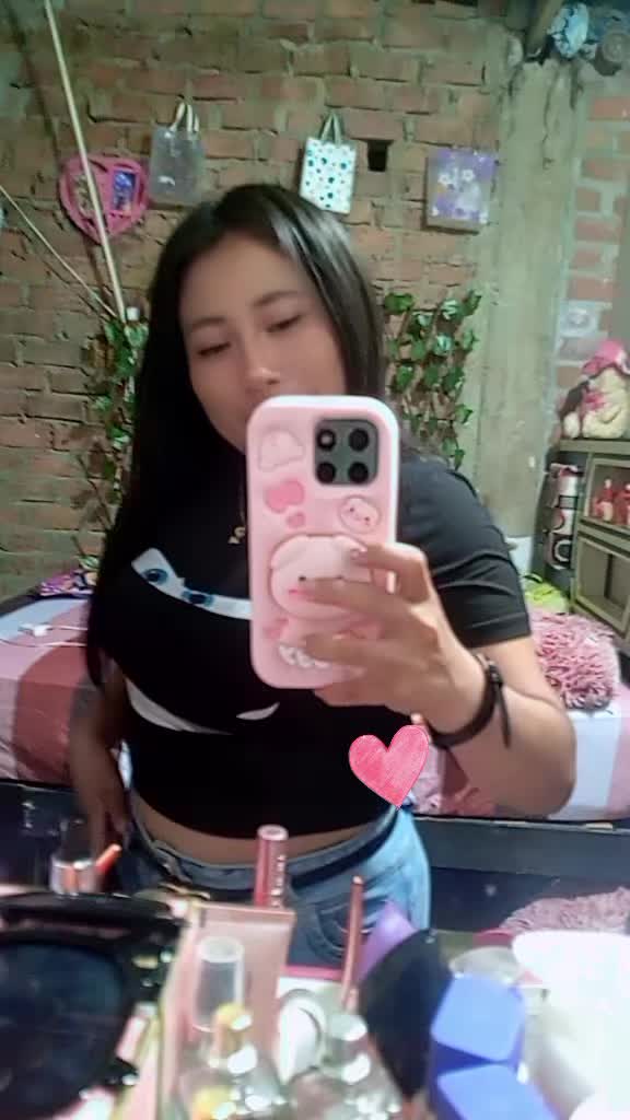 @Lara🍒