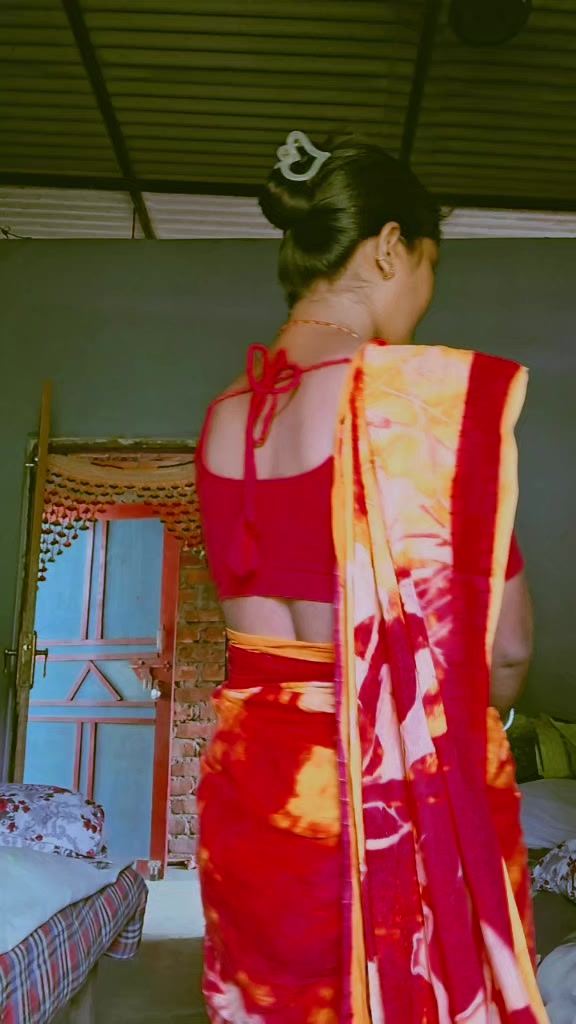 @Pari Mai🧚♀️🧚♀️