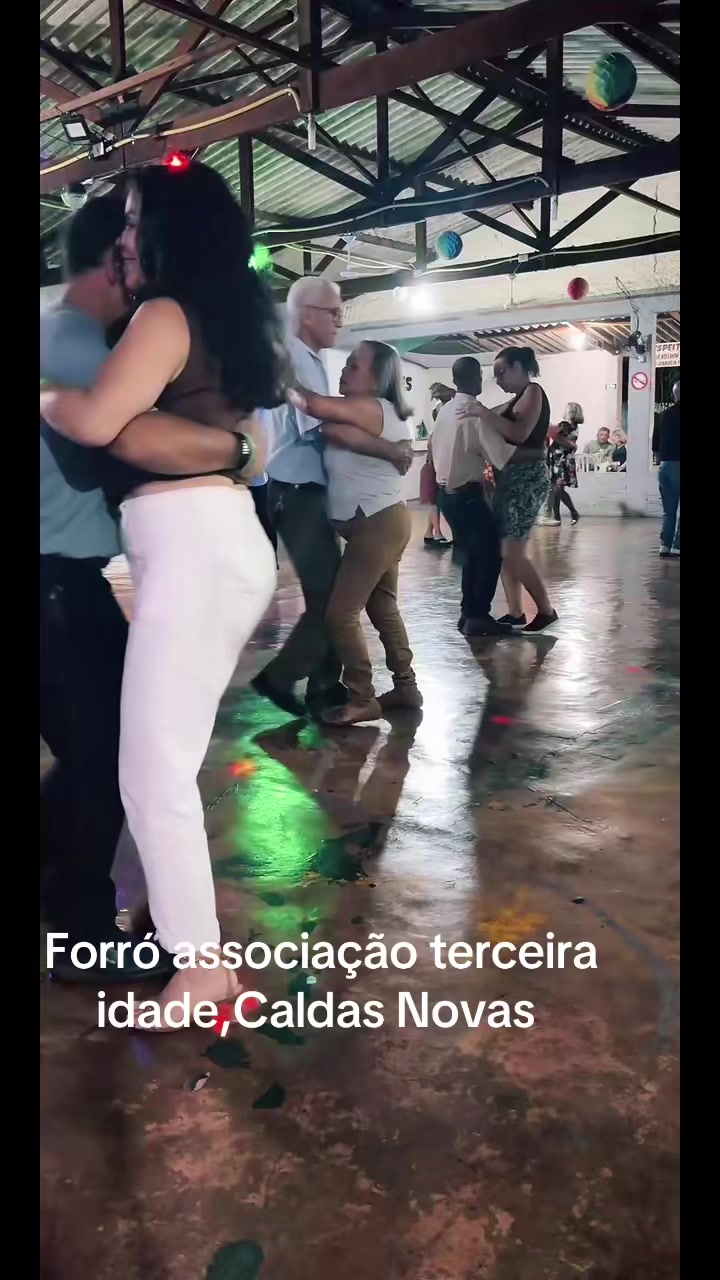 @Empresária_Angela
