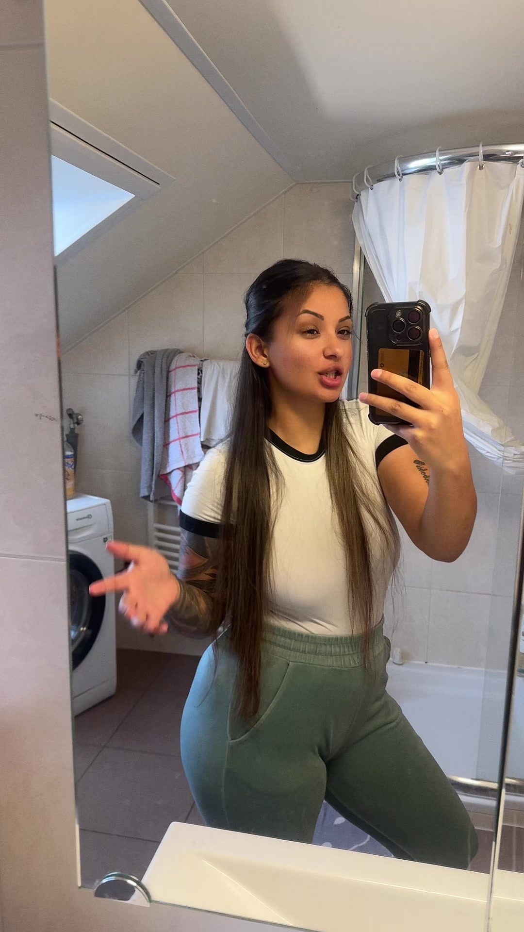 @Alexa🌸