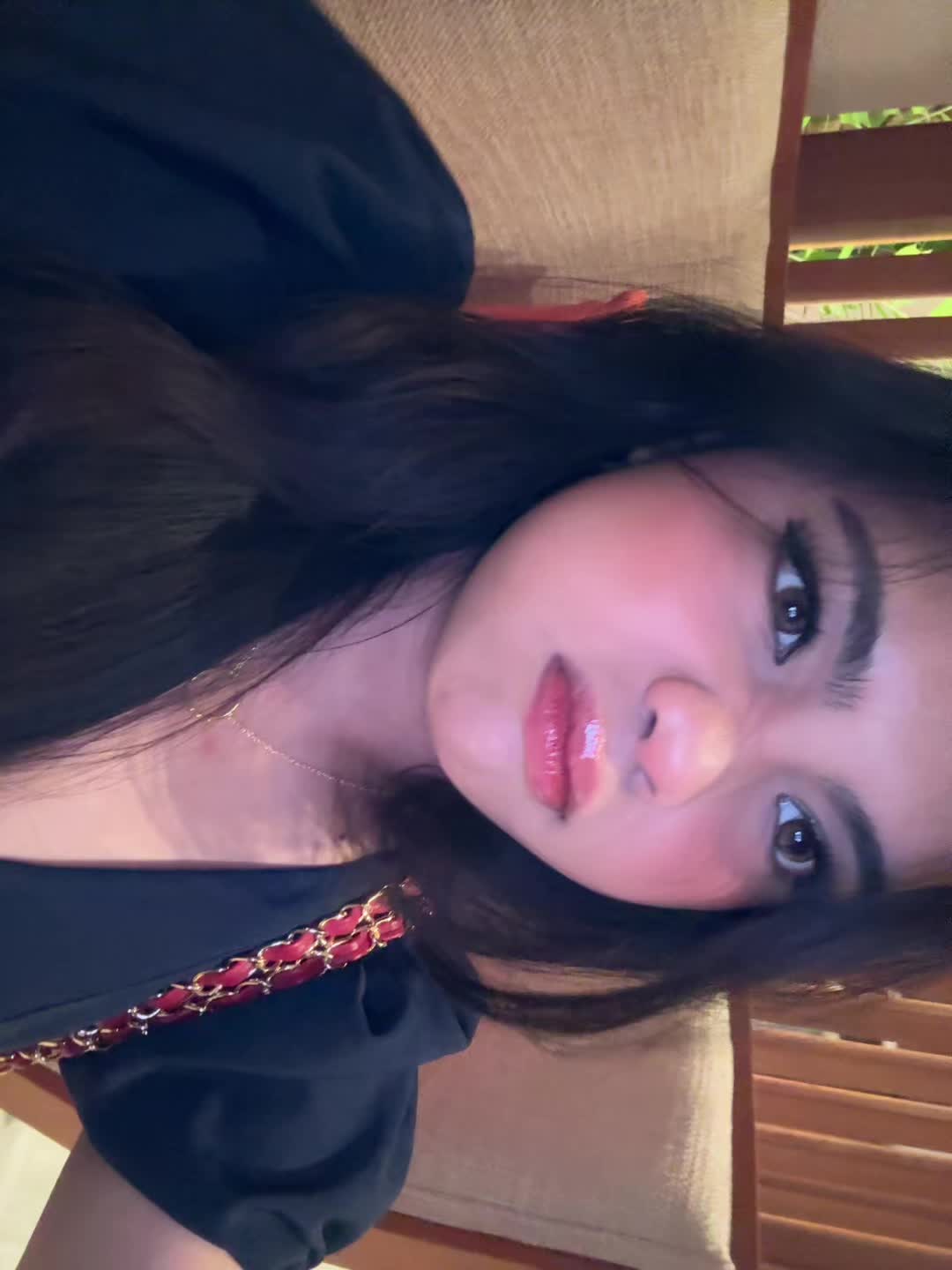 @ANL1QU3