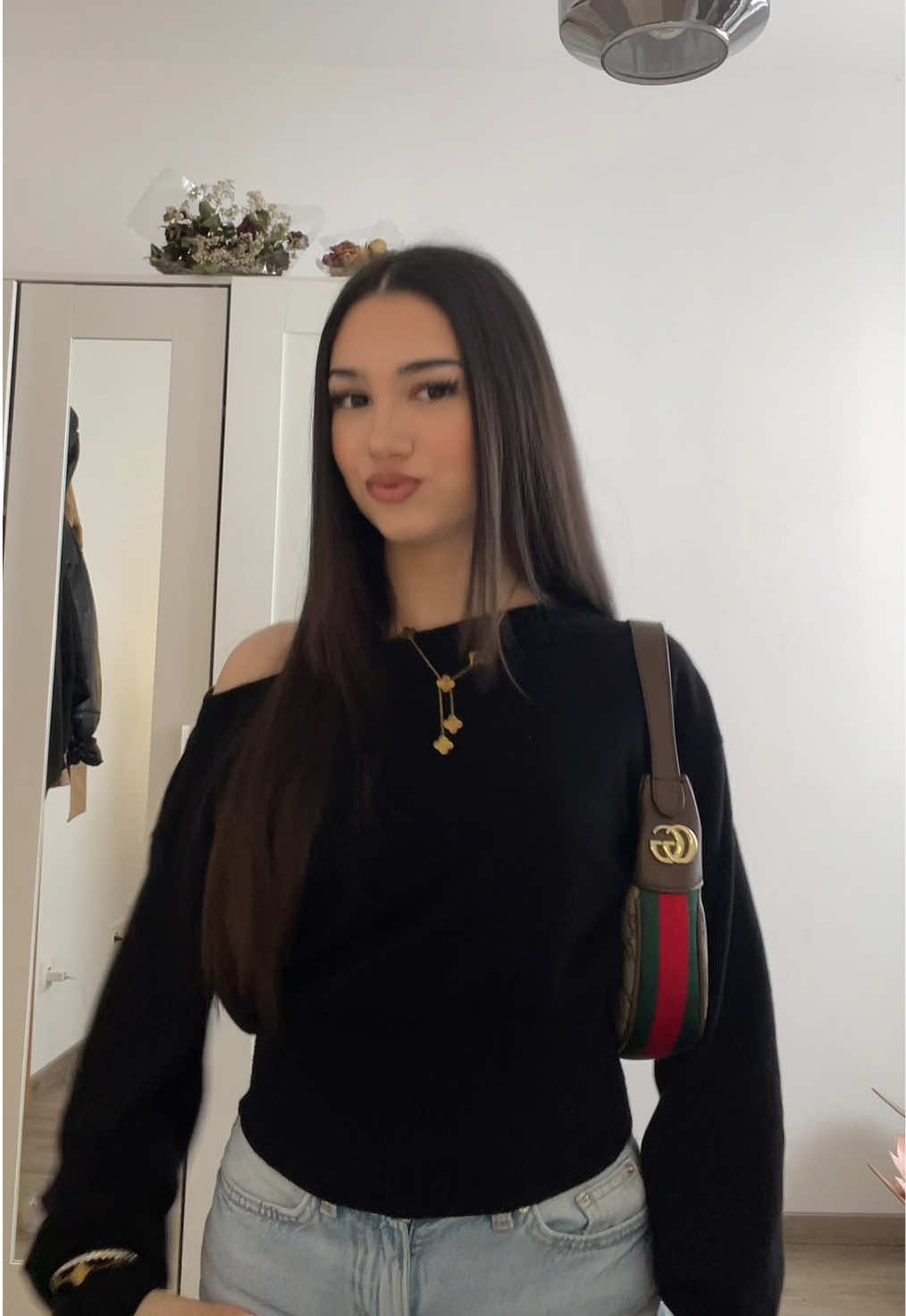 @𝐄𝐲𝐥&uuml;𝐥