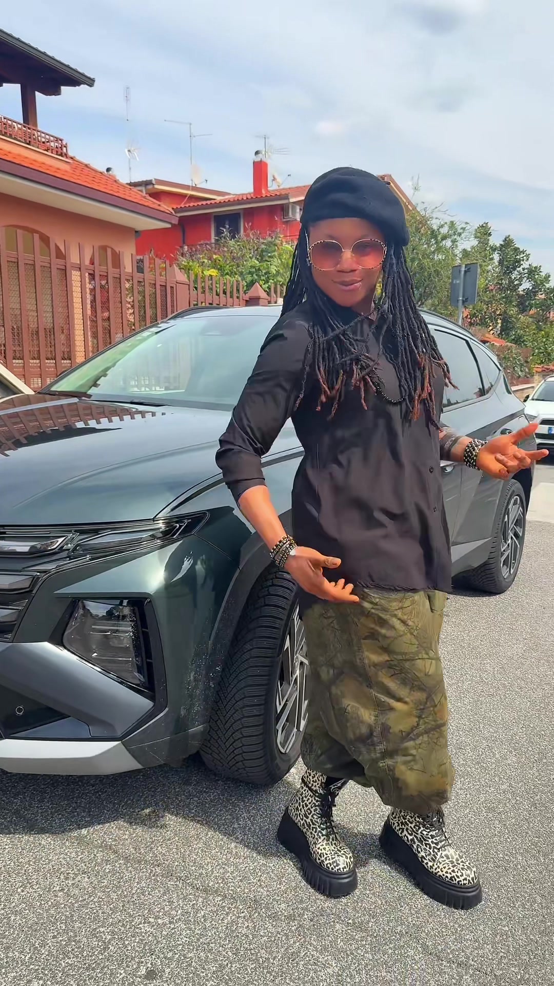 @queenofrockzia.H Exceptional Q