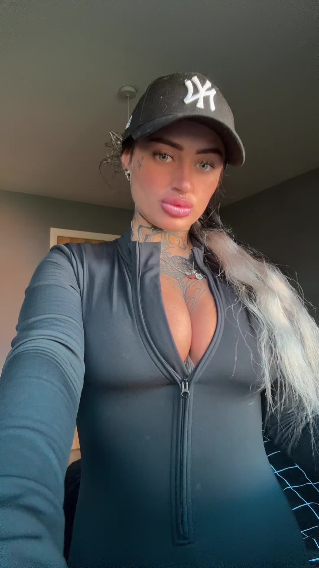 @UNHOLYERIN