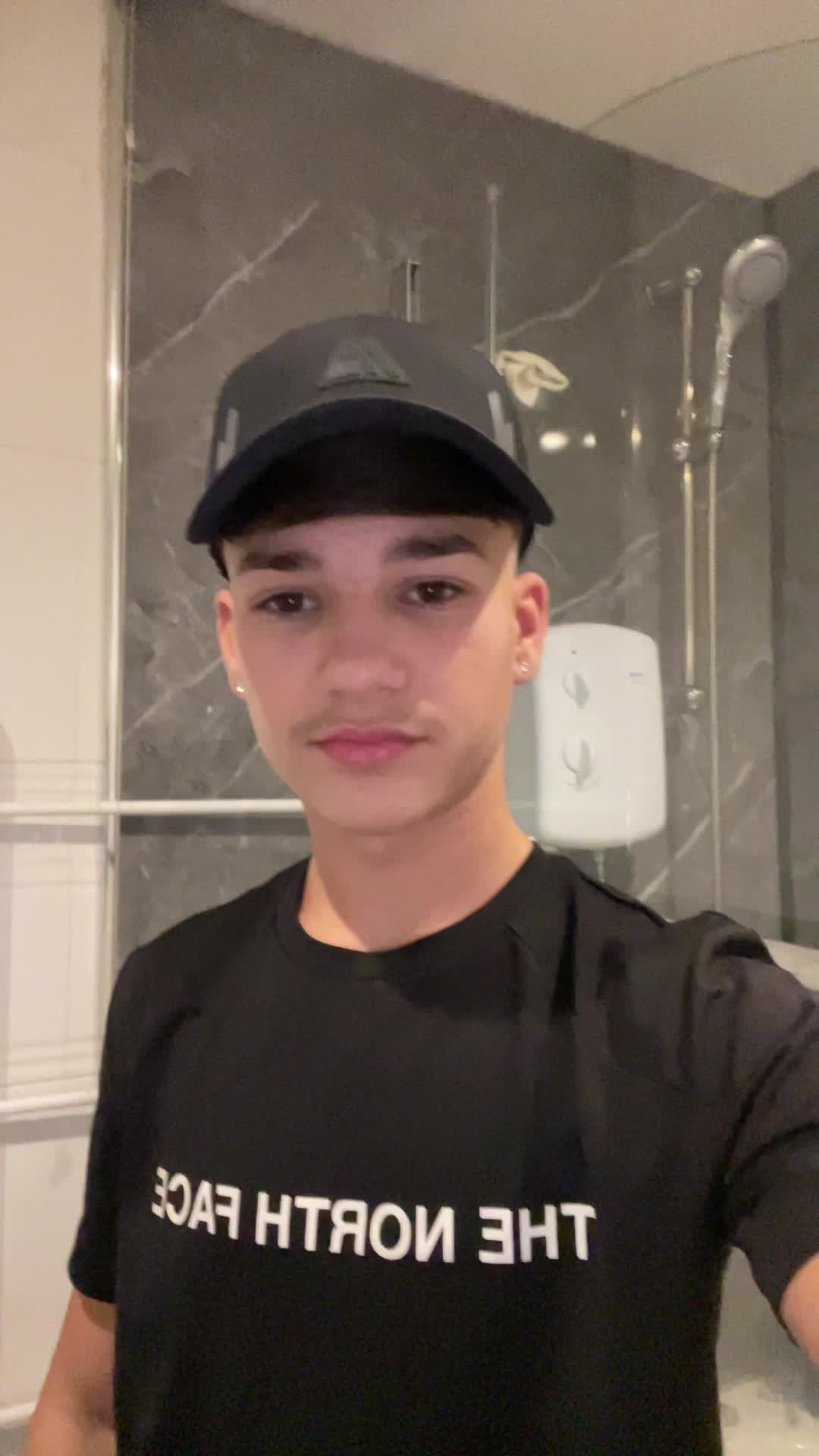 @Haid😎🤟🏼