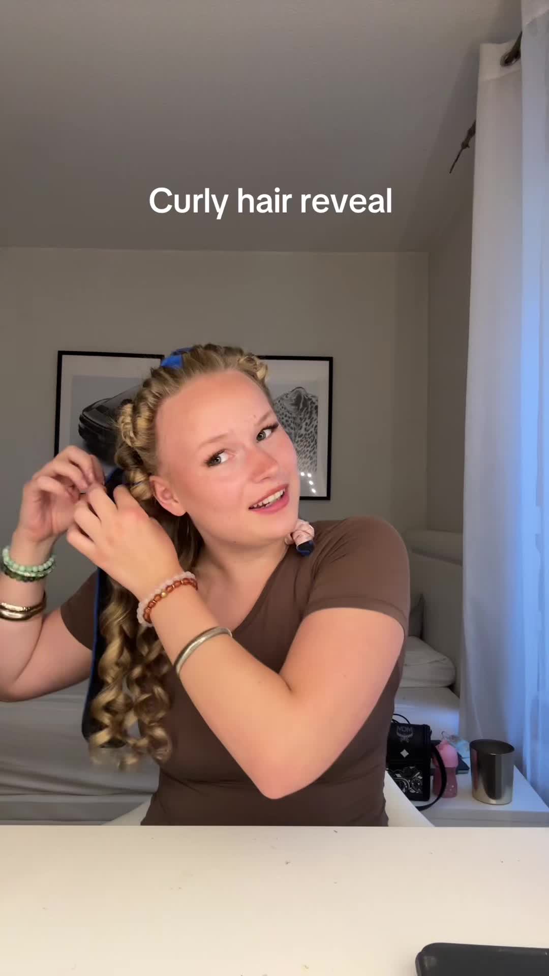@nicole