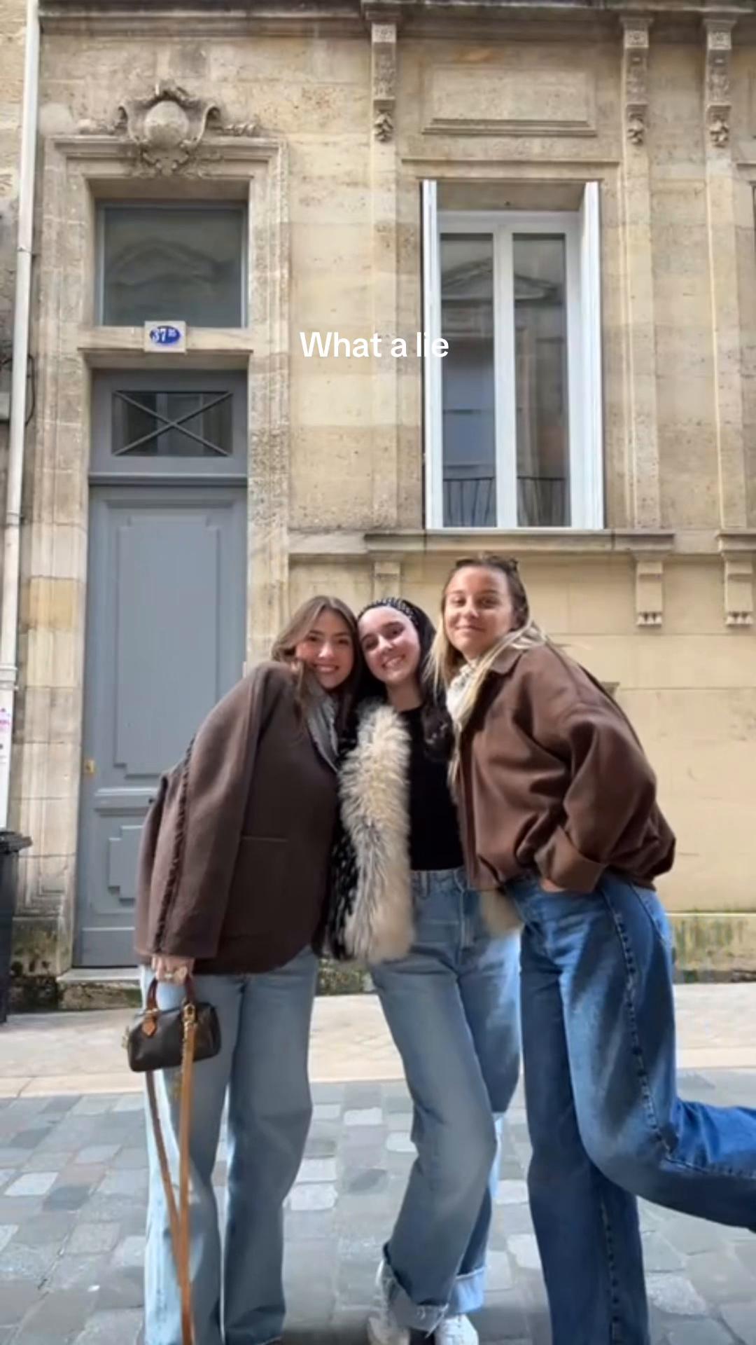 @In&egrave;s