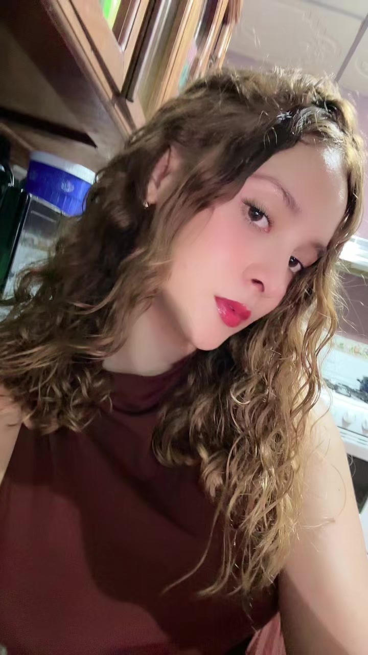 @Esther Morales💋