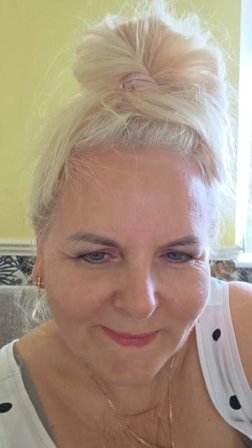 @Katty 58 plus size🤣