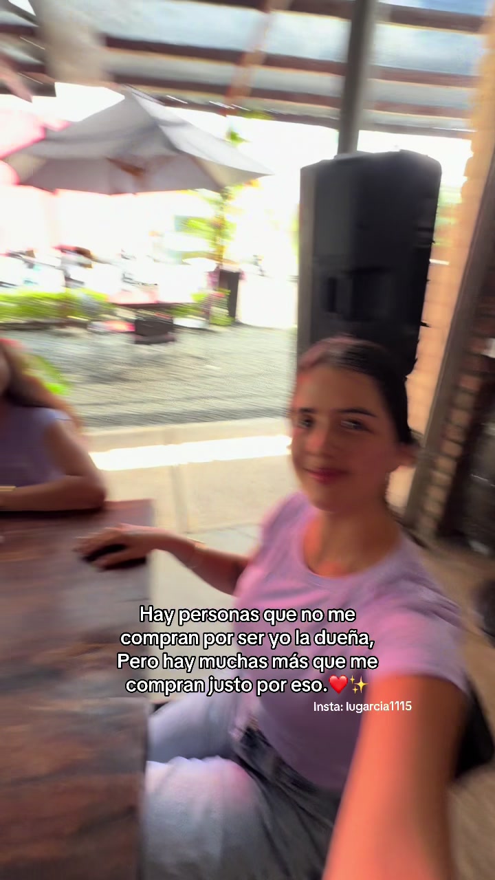 @Luisa García
