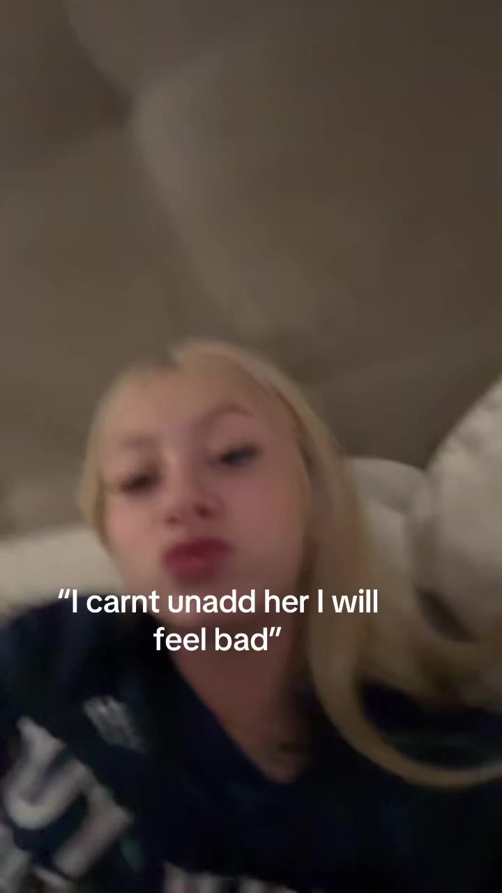 @•