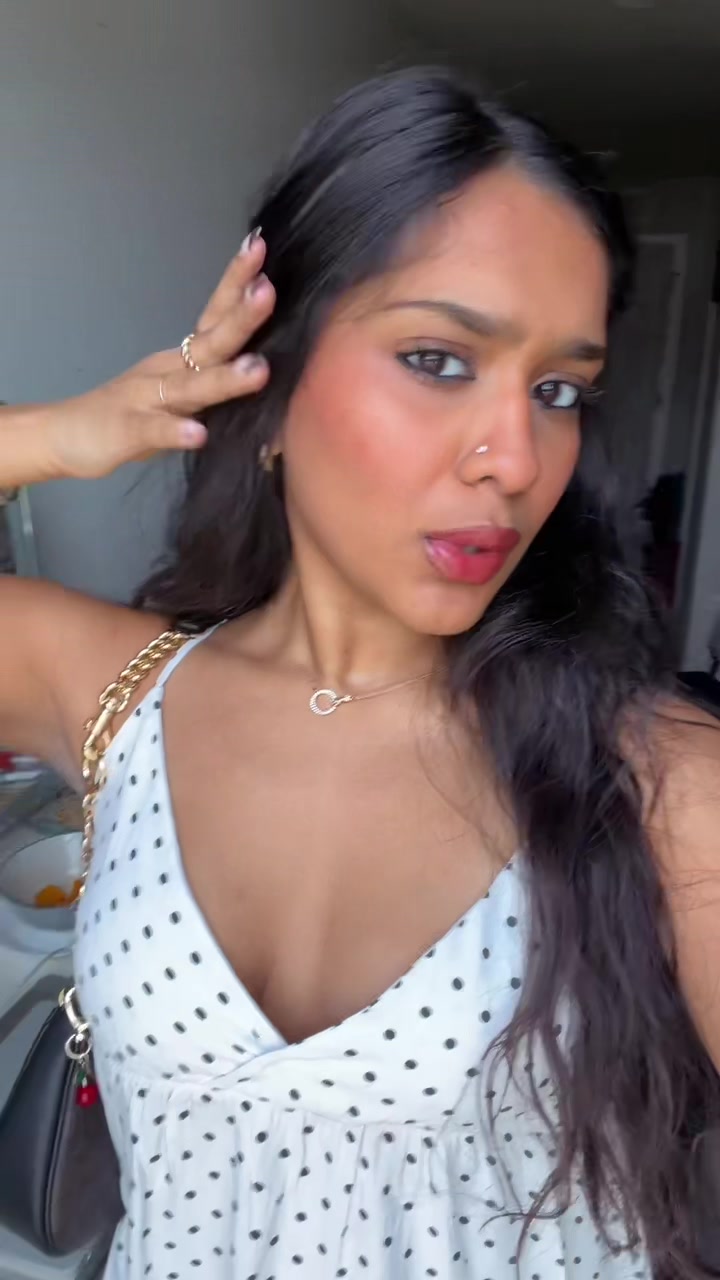 @rishika🎀