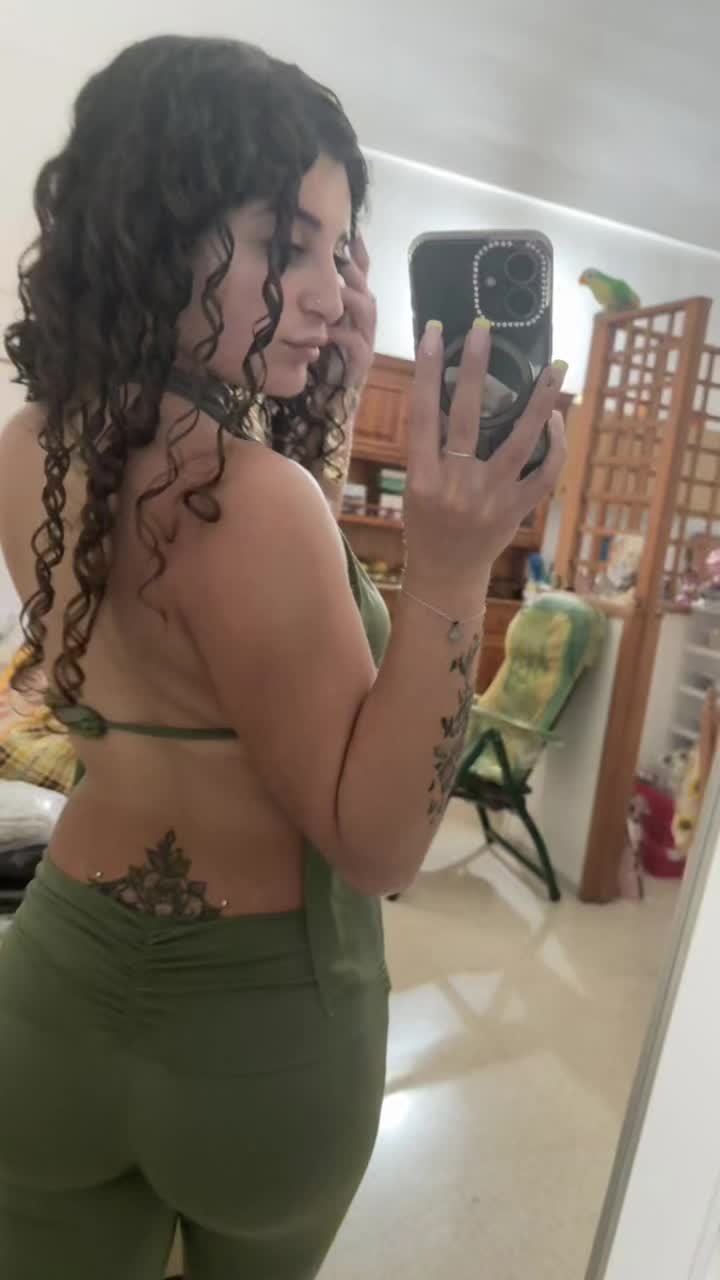 @Noemi