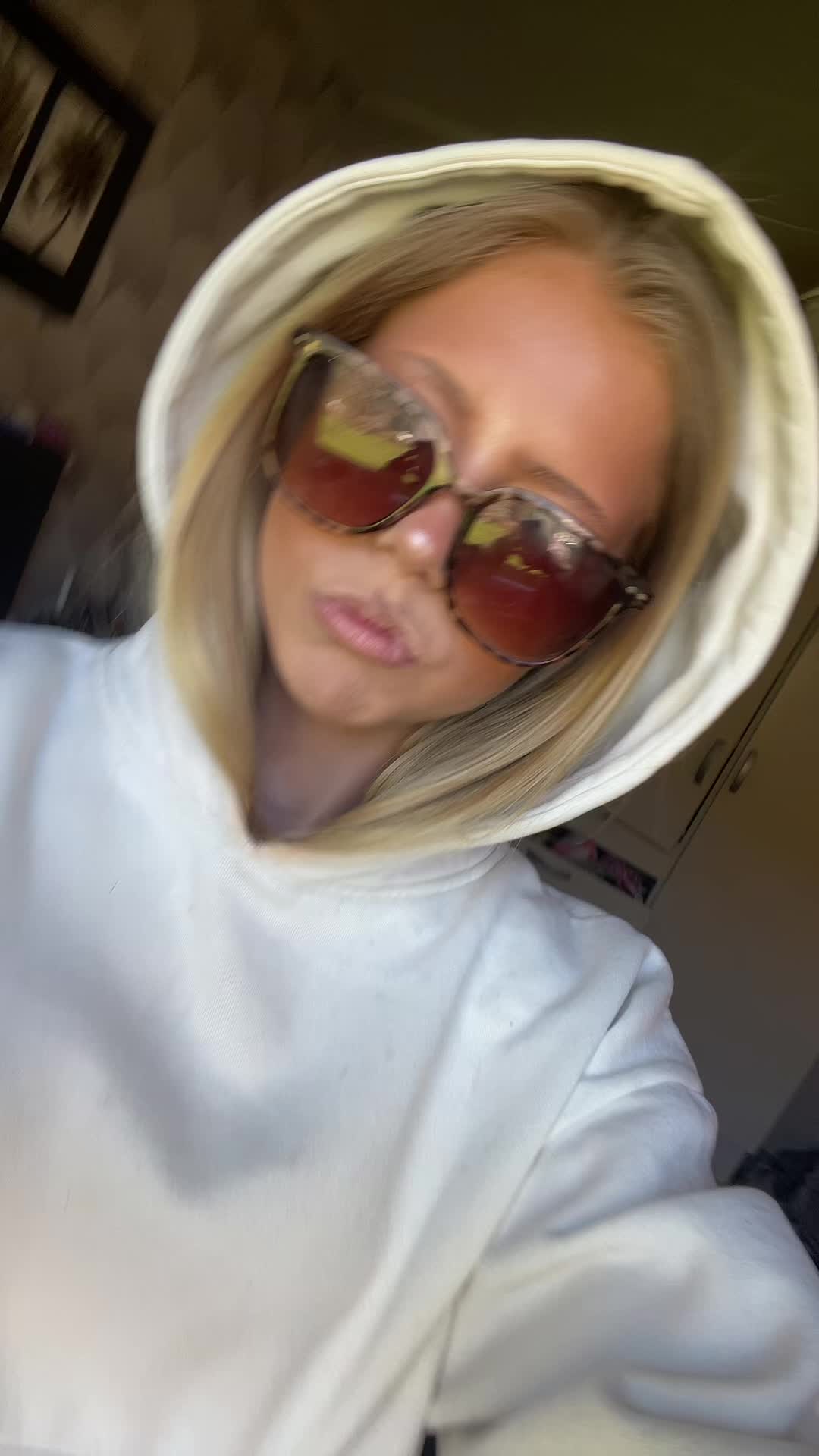 @🫠🖕🏼💅🏼