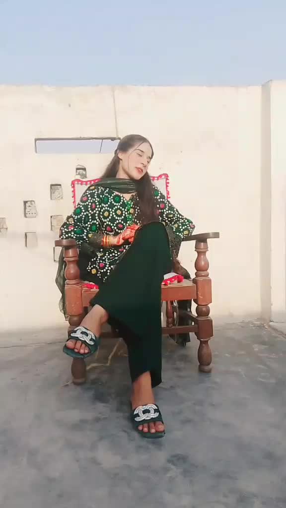 @Malkani Queen