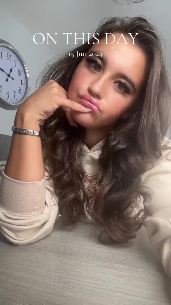 @𝒮𝓀𝓎𝑒𝐿𝑜𝓊𝒾𝓈𝑒 ☁️
