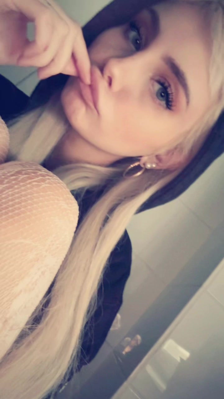 @👸🏼