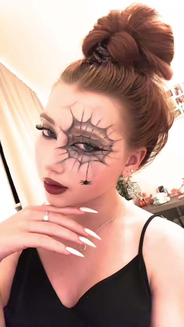 @Крістіна